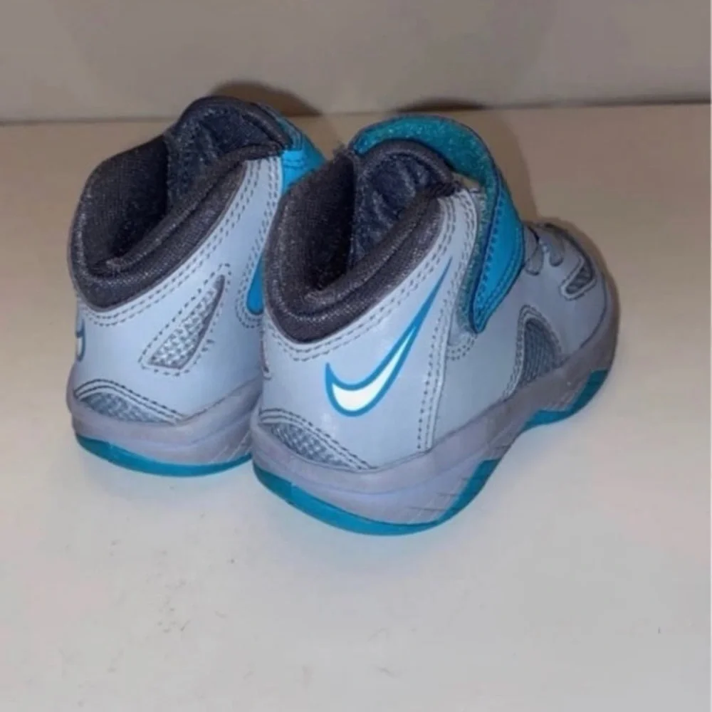 Nike 'LeBron Soldier 7' Basketball Shoe size 5